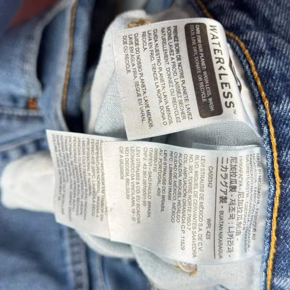 Levi's 501 Original Fit Straight Leg Button Fly Medium Wash Denim Jeans